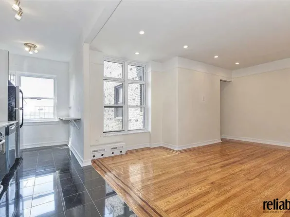 130 Bayridge Parkway image 4 of 9