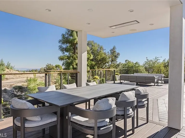 2906 Mountain Pine Dr — Photo 17