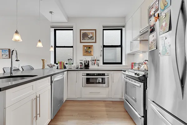 Rented by Douglas Elliman | media 23