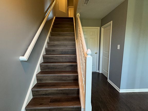 5th image of 11900 Riley Dr Unit 2