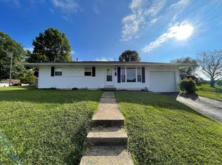 138 Ruth Ave, Logan, OH 43138