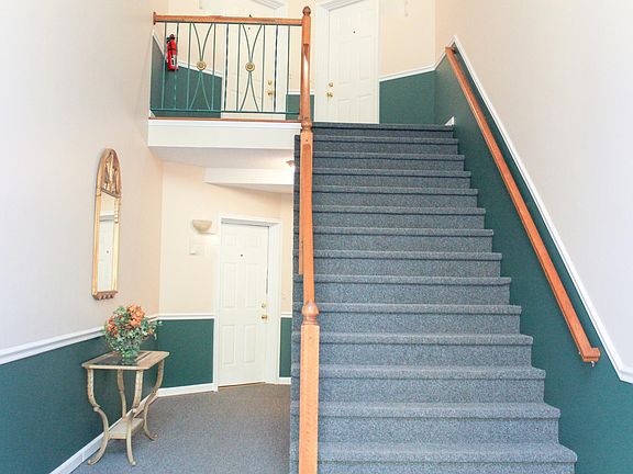 2nd image of 101 Gables Pl #101