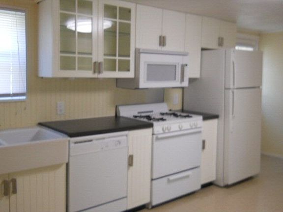 5th image of 2409 35th St