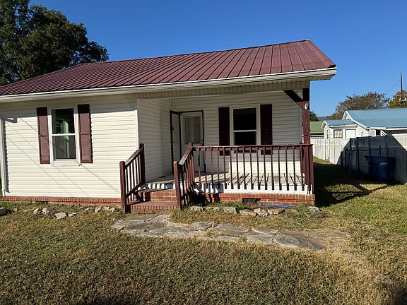 2nd image of 703 Flegal Ave
