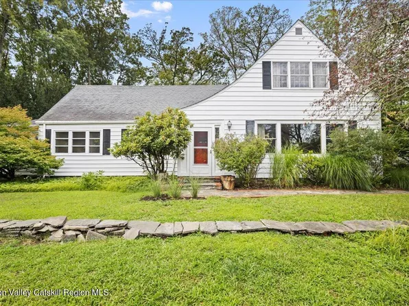 32 West Hurley, Woodstock, NY 12498