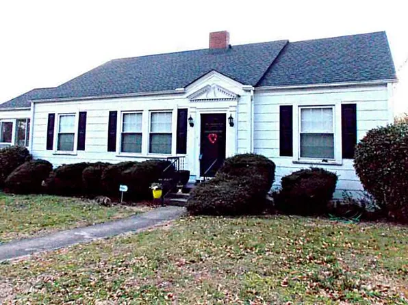528 Woodlawn Ave, Calhoun, GA 30701