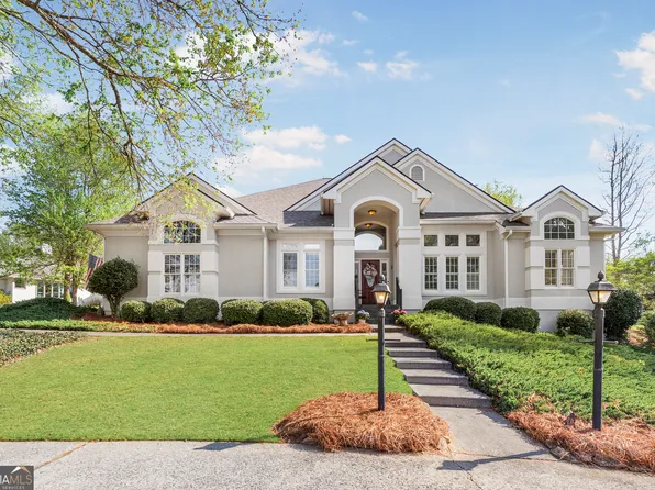 218 Hidden Lakes Dr, Carrollton, GA 30116