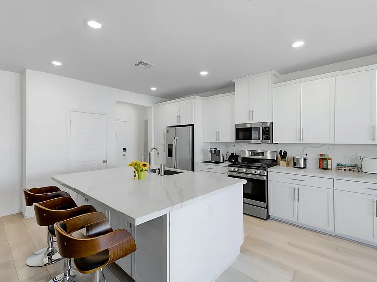 290 Robson Ridge Ln — Photo 11