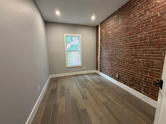 Bedroom, photo 3
