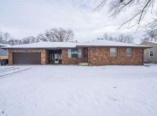 4009 Columbia St, Des Moines, IA 50313