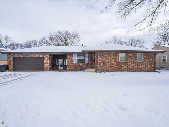 4009 Columbia St, Des Moines, IA 50313