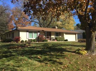 5237 Roberts Dr, Greendale, WI 53129