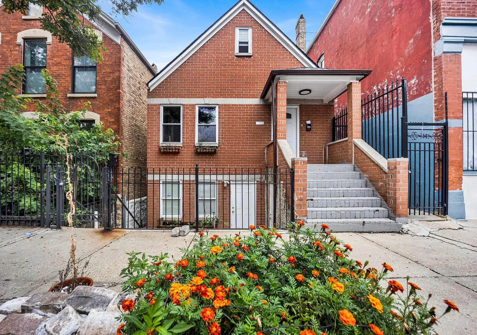 1649 W. 21st St — Photo 2