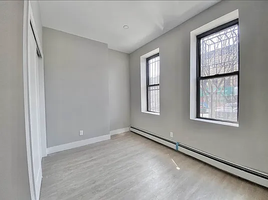 Rented by New Amsterdam Realty Group | media 10