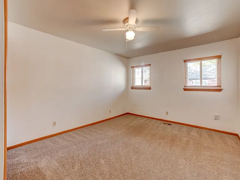 5548 S Owasso Ave — Photo 18