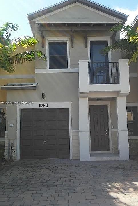 1st image of 10452 NW 61st Ln