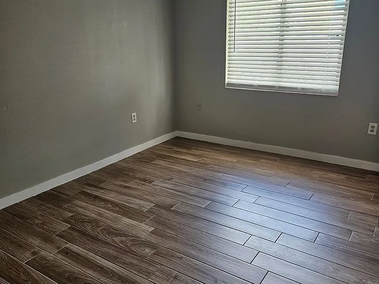 2734 Coral Reef Dr — Photo 18