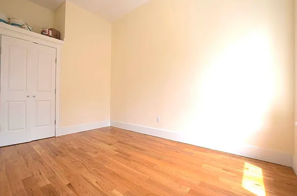 Rented by Street Realty Brokerage LLC | media 17