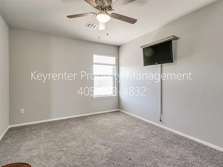 1636 Eighty Niner Ter — Photo 21