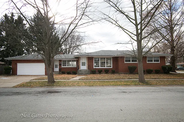 17041 Wausau Ave photo 1