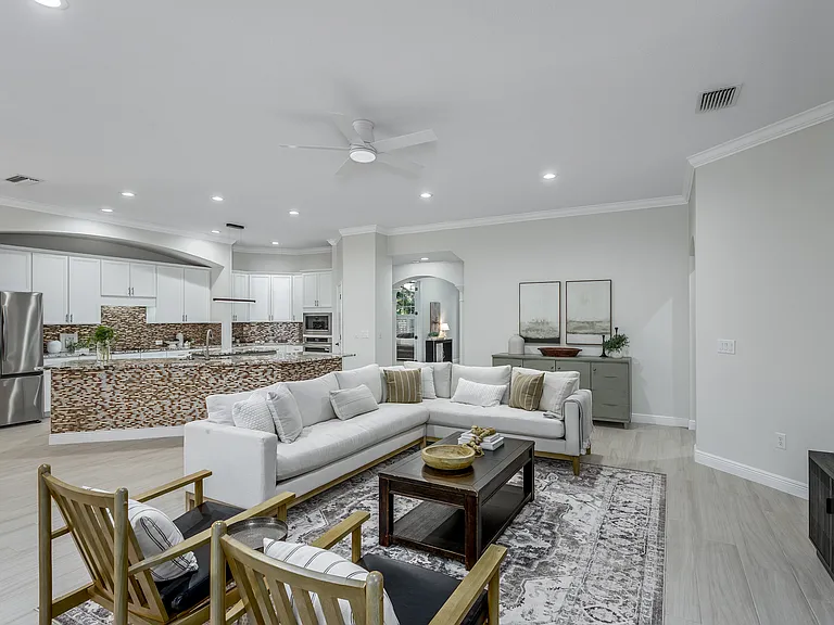 11909 Mandevilla Ct — Photo 9