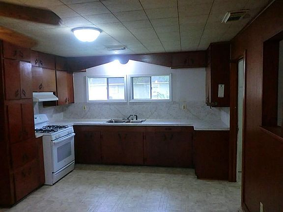 5th image of 806 Westview St #837