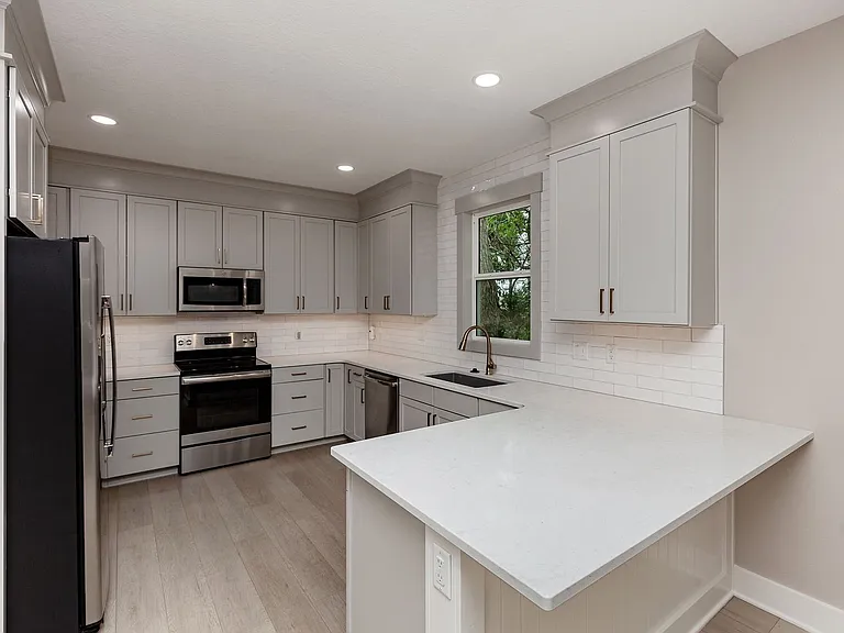 14440 Briarwood Ln — Photo 13