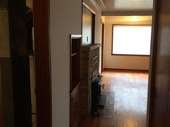 Hall looking into living and dinning