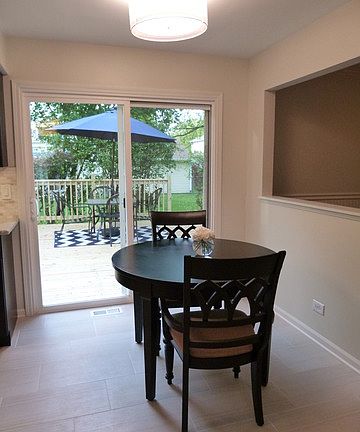 5th image of 4 Bedford Dr