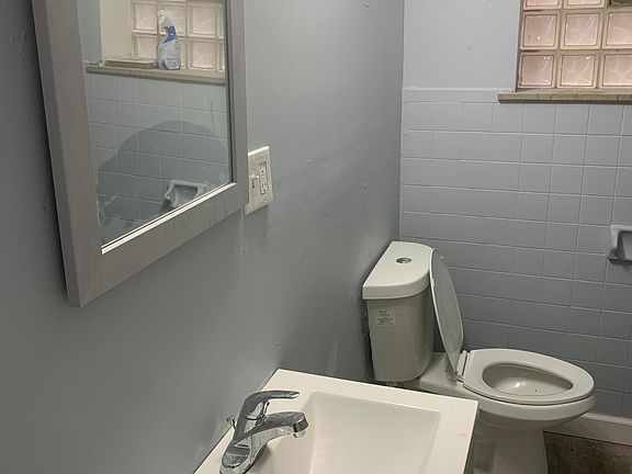 5th image of 3926 Louisiana Ave