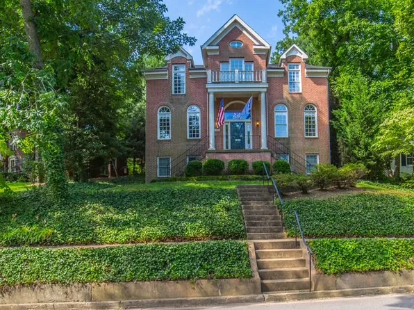 1026 26th St S, Arlington, VA 22202