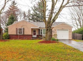 43 W Craig Hill Dr, Rochester, NY 14626