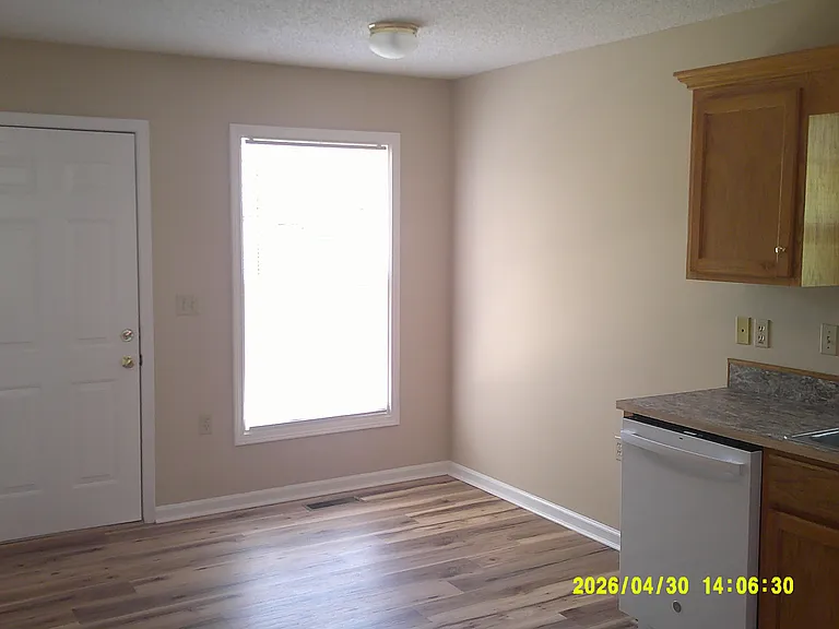 496 23rd Avenue Dr NE — Photo 3