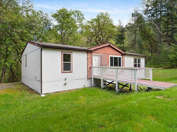 2nd image of 1360 Sunny Glen Way