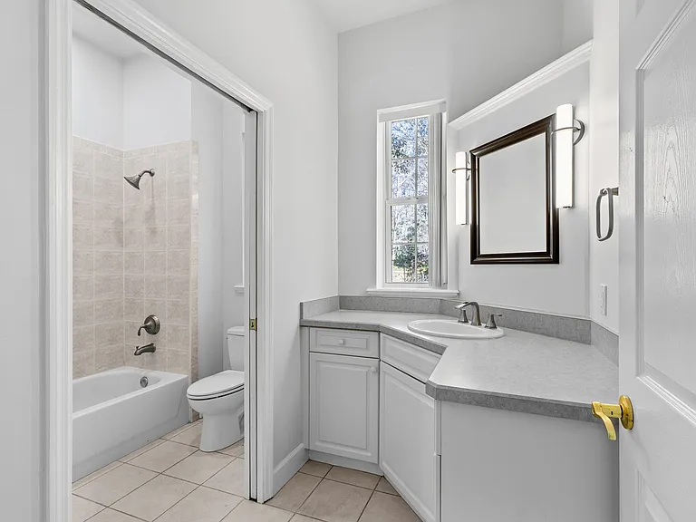 9510 NW 59th Ln — Photo 35