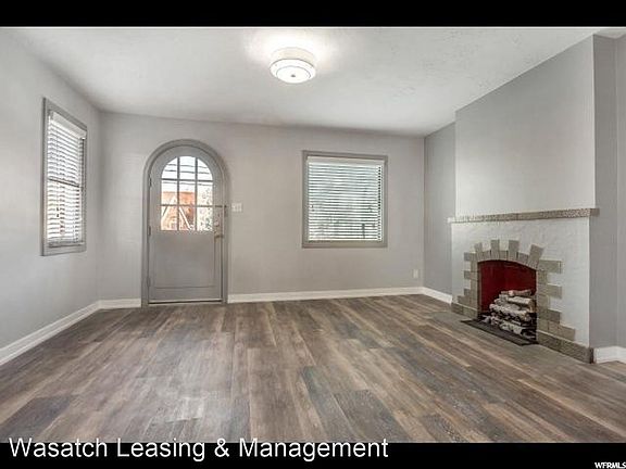 5th image of 978 E Garfield Ave #2