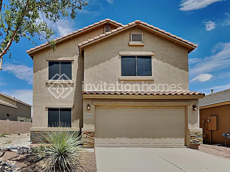 41640 W Sunland Dr — Photo 1
