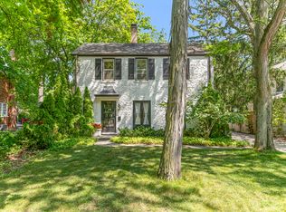 325 Lincolnwood Rd, Highland Park, IL 60035