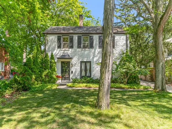 325 Lincolnwood Rd, Highland Park, IL 60035