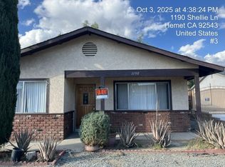 1190 Shellie Ln, Hemet, CA 92543