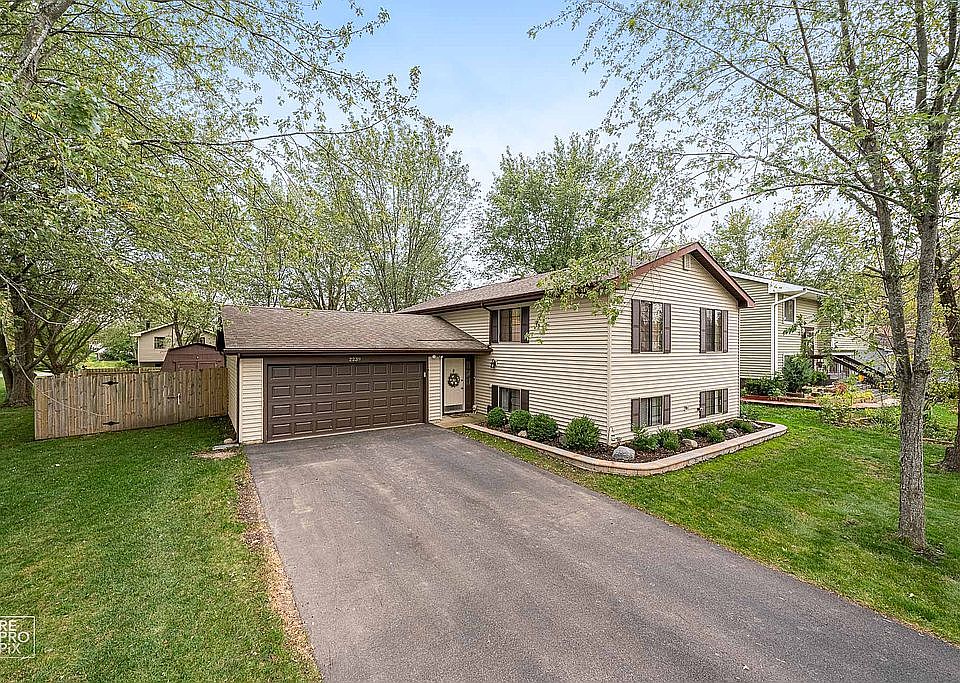 1st image of 2239 Driftwood Ln