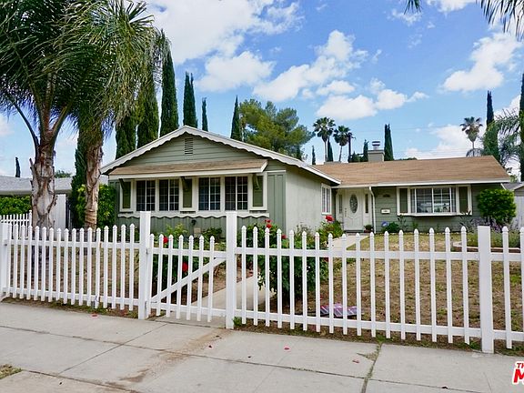 2nd image of 22906 Roscoe Blvd