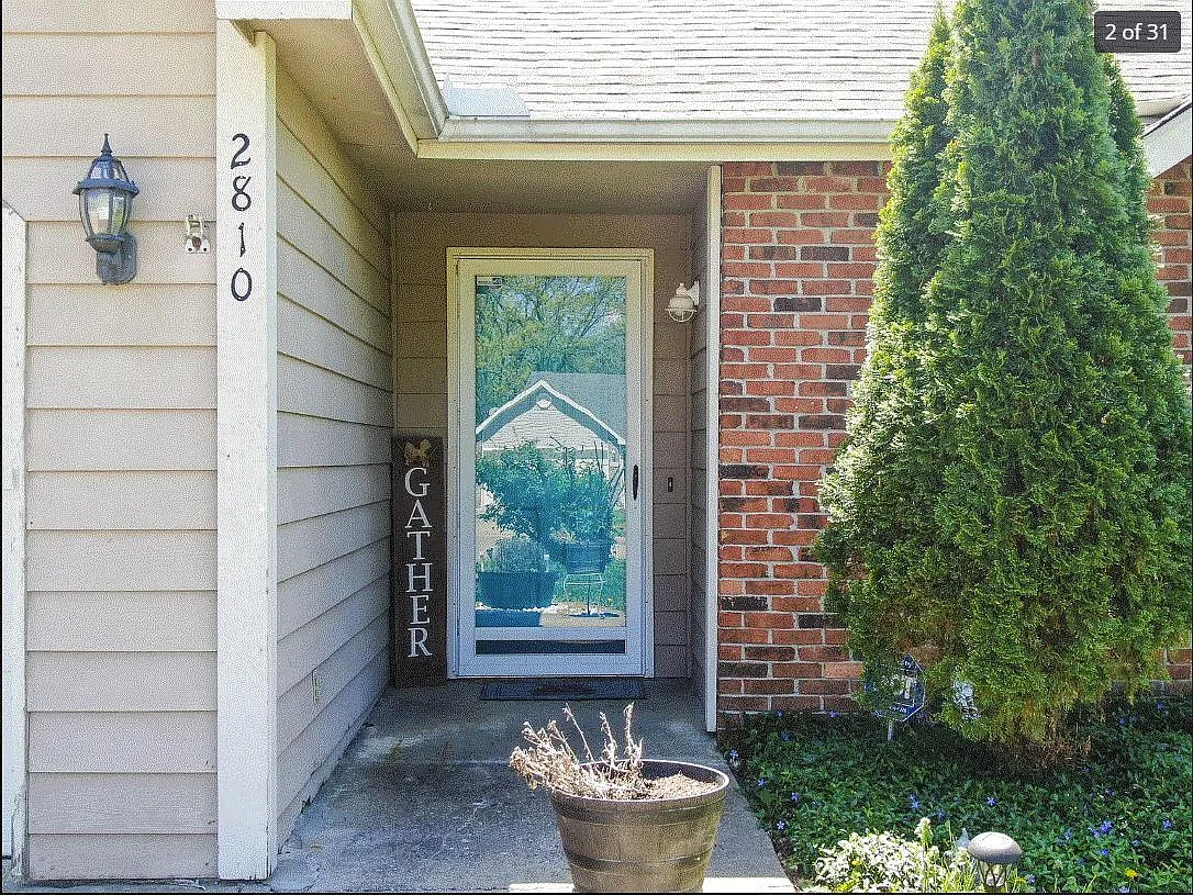 Building Photo - 2810 Jonquil Pl