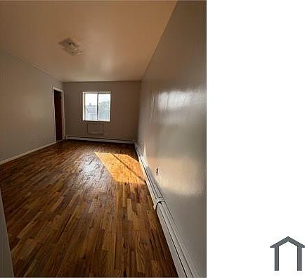 3rd image of 3297 Bronxwood Ave