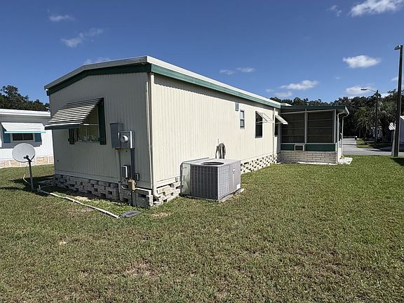 5th image of 10670 SW 27th Ter #810