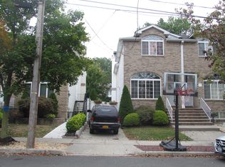 559 Main St, Staten Island, NY 10307