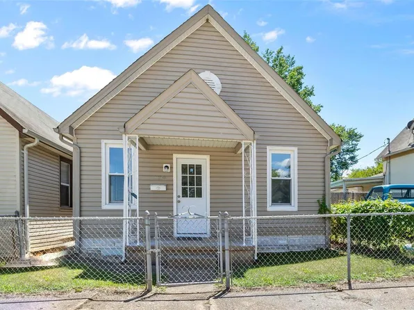 129 E Pratt St, De Soto, MO 63020