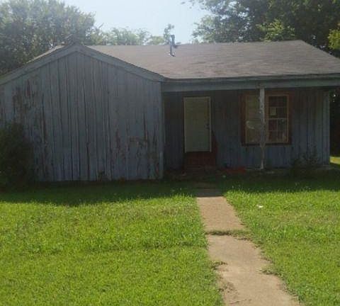 3rd image of 1412 Lamar Ave