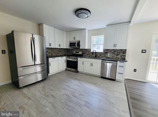 10 Hazel Ln, Pine Hill, NJ 08021