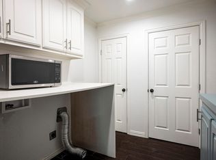 3950 Hawick Ln, Dallas, TX 75220